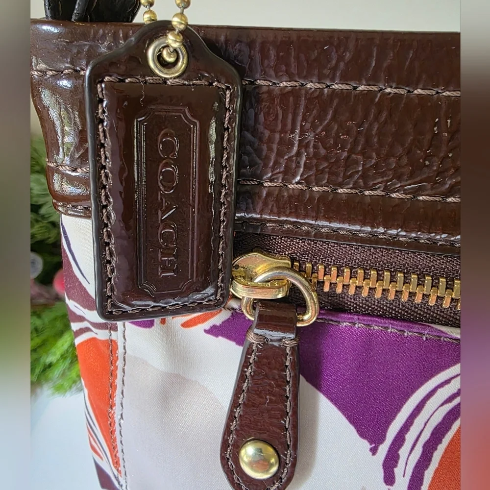 Coach Ashley Scarf Print Hippie Shoulder/Crossbody - Multicolor Logo Sateen - Picture 9 of 13